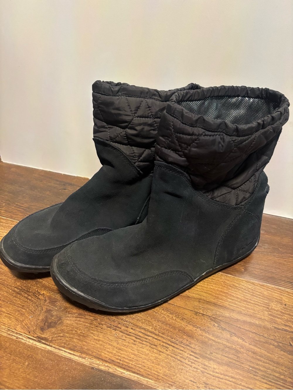 Columbia Thermal Omni Heat Black Quilted Ankle Winter Boots - Women